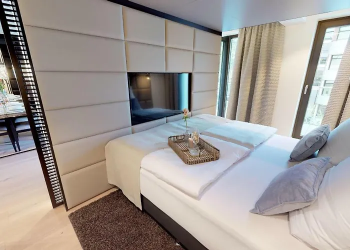 Daire White Pearl 2.13